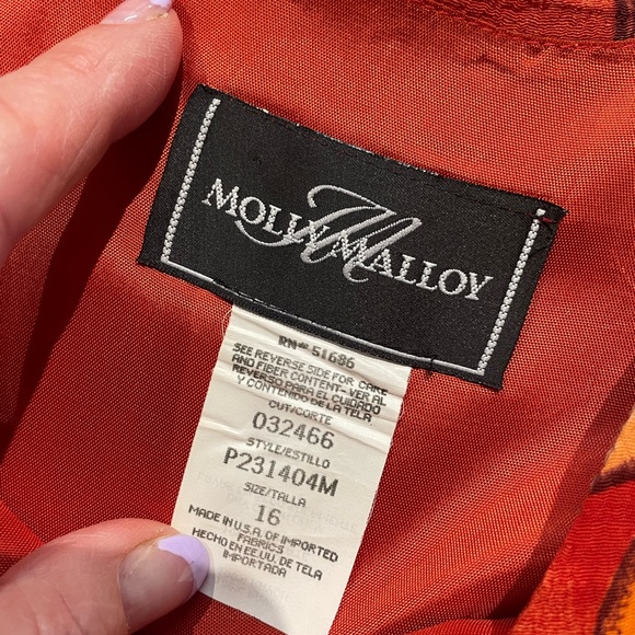 Vibrant Resort Gown - Picture 4 of 5